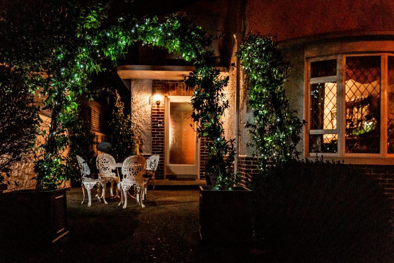 Aaron Court B&B ดับลิน ภายนอก รูปภาพ